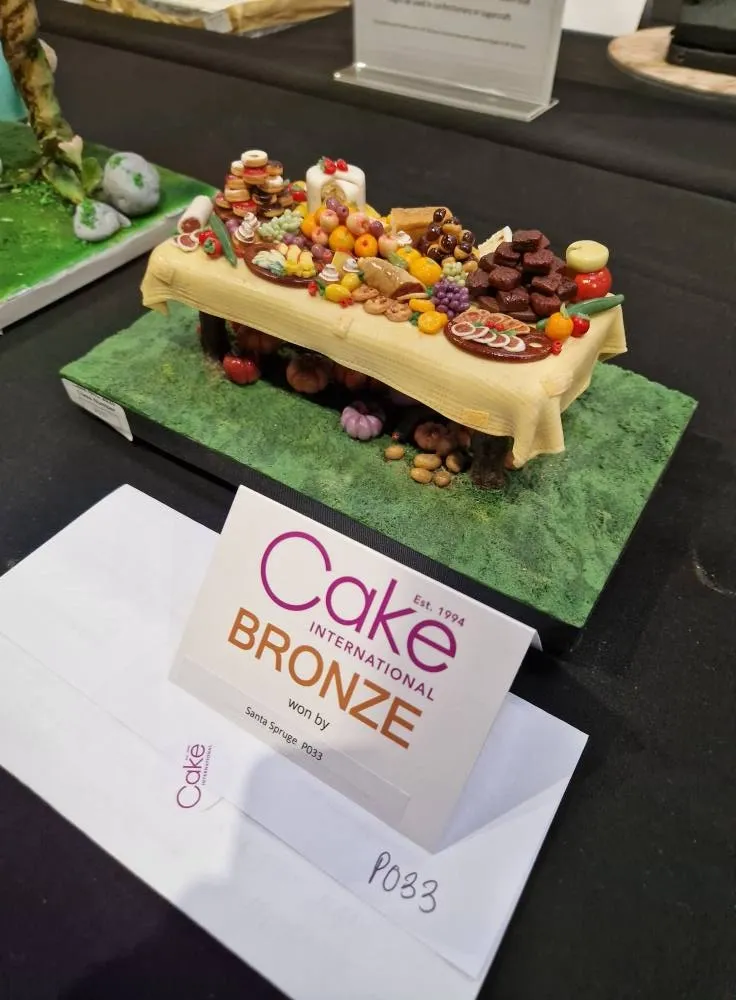 Bronze-Vegan-Lemon-Drizzle-Cake.webp