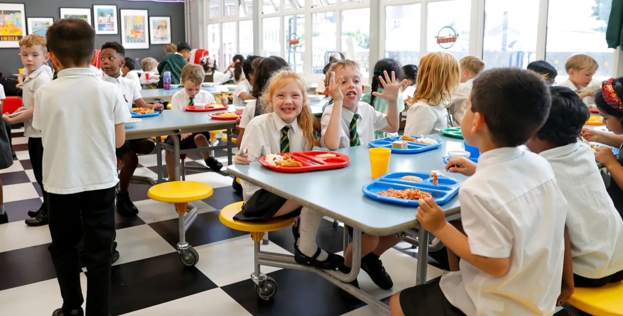 Fueling young minds: how school meals impact pupils mental wellbeing